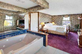 Room #34397525 at The Hotel Ojibway, Trademark Collection by Wyndham