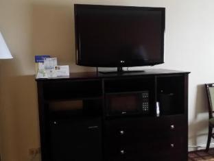 Room #33280133 at Best Western Oakbrook Inn