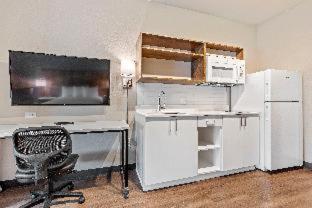 Room #613547610 at Extended Stay America Suites Colonial Heights Fort Lee