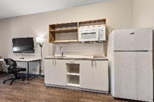 Room #613547612 at Extended Stay America Suites Colonial Heights Fort Lee