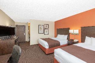 Room #53140818 at AmericInn by Wyndham Ottumwa