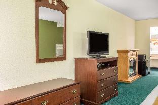Room #49084705 at ATLANTIC INN