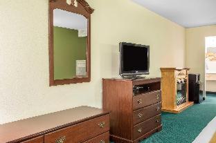 Room #49084706 at ATLANTIC INN