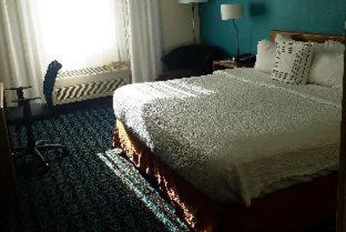 Room #26951912 at Spark by Hilton Moline Quad Cities