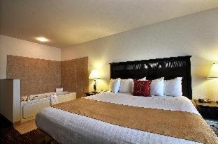 Room #37514010 at Best Western Legacy Inn & Suites Beloit/South Beloit