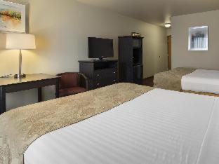 Room #37514015 at Best Western Legacy Inn & Suites Beloit/South Beloit