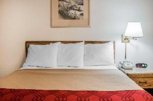 Room #303873622 at Travelodge by Wyndham Escanaba