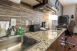 Room #167326107 at Suburban Studios Midland I-20