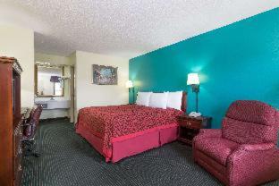 Room #42454816 at Days Inn by Wyndham Marianna
