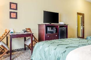 Room #4548505 at Wingate by Wyndham Biloxi/Ocean Springs