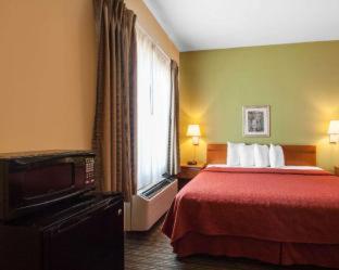 Room #49401312 at Quality Inn Joplin I-44