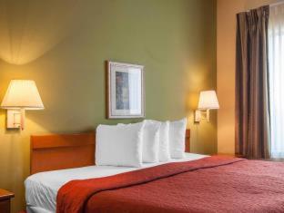 Room #49401312 at Quality Inn Joplin I-44