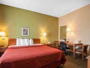 Room #49401312 at Quality Inn Joplin I-44