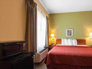 Room #49401312 at Quality Inn Joplin I-44