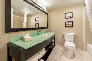 Room #18072915 at Comfort Suites Atlantic City North