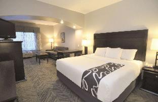 Room #46064111 at La Quinta Inn & Suites by Wyndham-Brookshire-West Katy