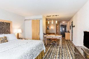 Room #119504510 at Wyndham Avon
