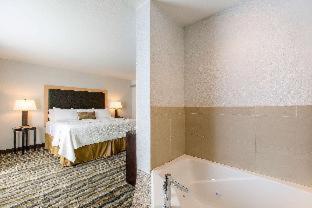 Room #119504511 at Wyndham Avon