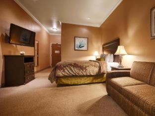 Room #34436807 at Best Western Route 66 Glendora Inn