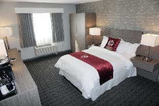 Room #240790516 at Hartford Hotel, BW Signature Collection