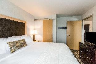 Room #119504514 at Wyndham Avon
