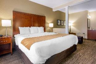 Room #49067303 at Comfort Suites Southport - Oak Island
