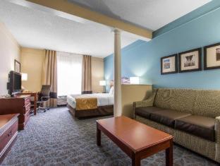 Room #49067303 at Comfort Suites Southport - Oak Island