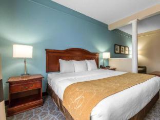 Room #49067303 at Comfort Suites Southport - Oak Island