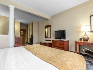 Room #49067303 at Comfort Suites Southport - Oak Island