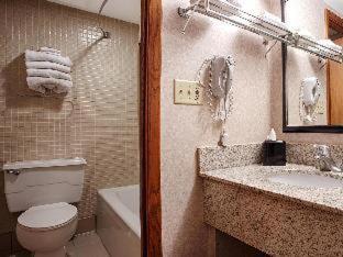 Room #128592828 at Best Western Bridgeview Hotel
