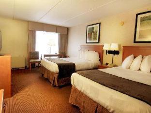 Room #128592829 at Best Western Bridgeview Hotel