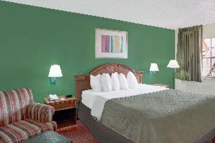 Room #34981254 at Howard Johnson by Wyndham Ft. Myers FL