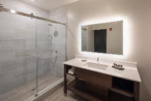 Room #551855707 at Hotel Winters