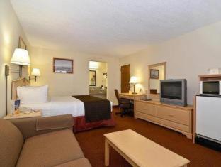 Room #44982422 at Best Western Athens Inn