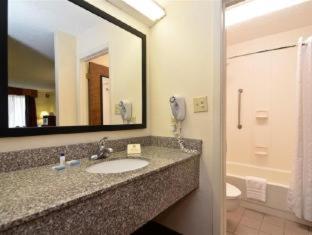 Room #44982420 at Best Western Athens Inn