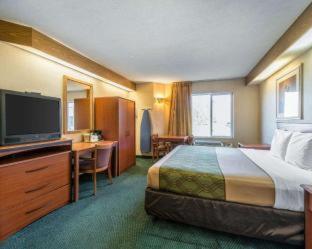 Room #48928807 at Econo Lodge North Academy