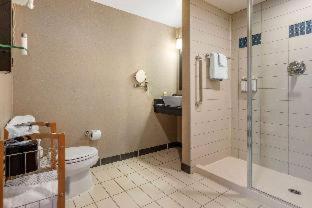 King Suite - Non-Smoking at Wyndham Noblesville