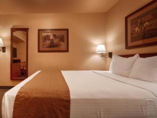 Room #51019083 at Best Western Desert Inn
