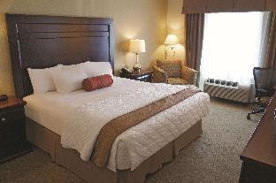 Room #46349616 at La Quinta Inn & Suites by Wyndham Bismarck