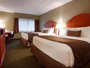 Room #48250438 at Best Western Plus Longbranch Hotel & Convention Center