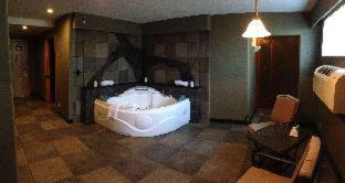 Room #48250444 at Best Western Plus Longbranch Hotel & Convention Center