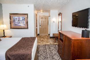 Room #48250445 at Best Western Plus Longbranch Hotel & Convention Center