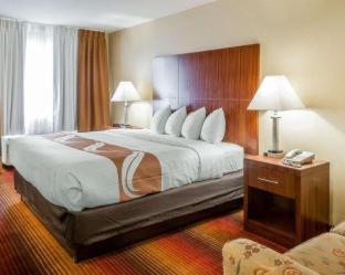 Room #27742512 at Quality Inn & Suites Albuquerque West