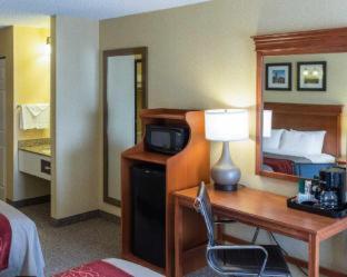 Room #48934006 at Quality Inn Pueblo North