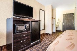 Room #34042311 at Quality Inn Monee I-57