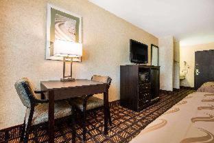 Room #34042313 at Quality Inn Monee I-57