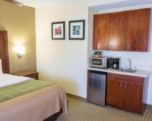 Room #49401111 at Comfort Inn Hammond
