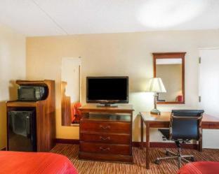 Room #49170105 at Quality Inn Goodlettsville
