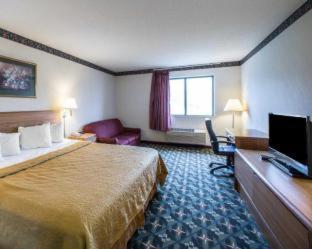 Room #48984309 at Quality Inn & Suites Caseyville - St. Louis