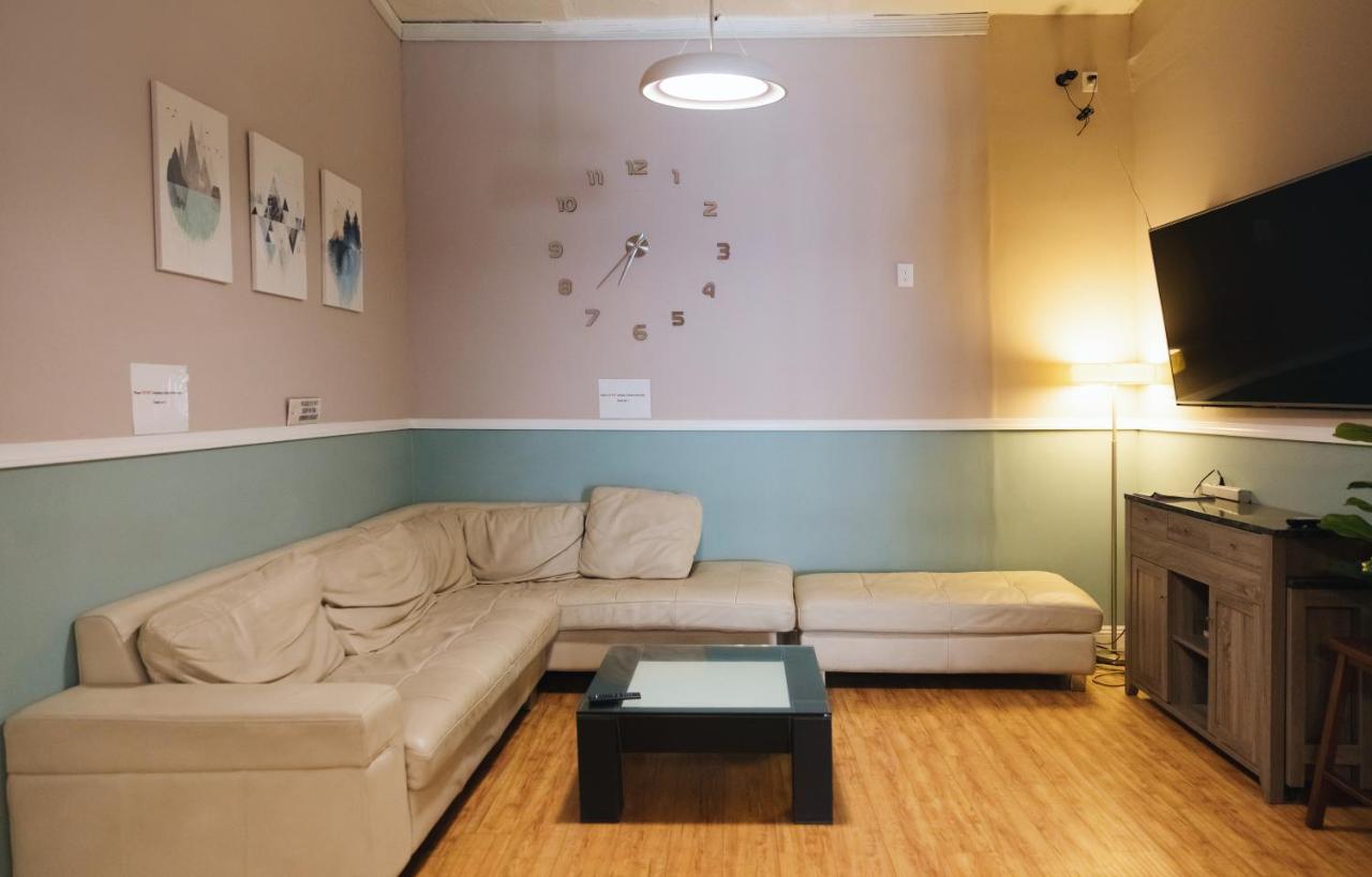| Melrose Hostel